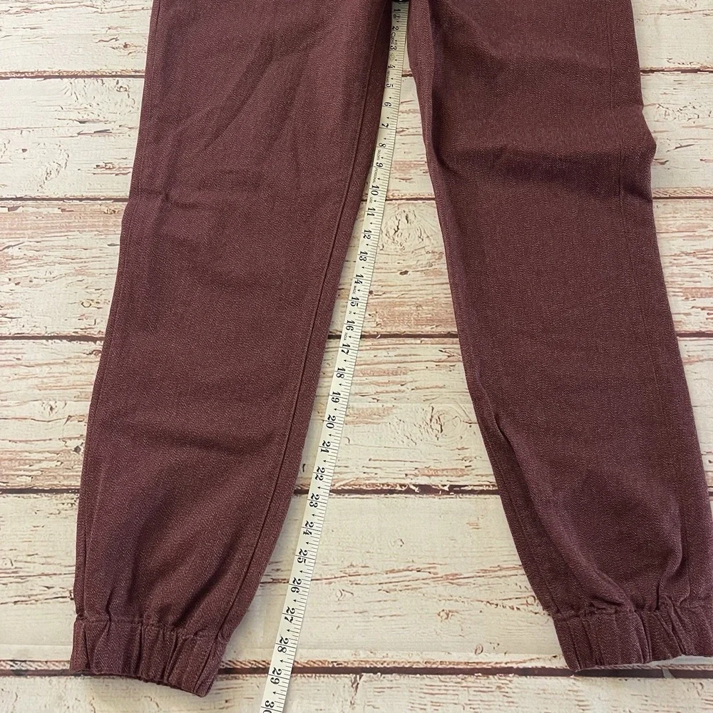Levis Men's Denim Jeans Joggers Burgundy Size 36 Waist Elastic Banded Mens‎